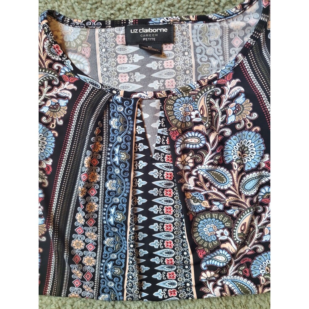 Liz Claiborne Career Petite Short Sleeve Key Hole Crew Neck Blouse Size PL Multi - Picture 14 of 15